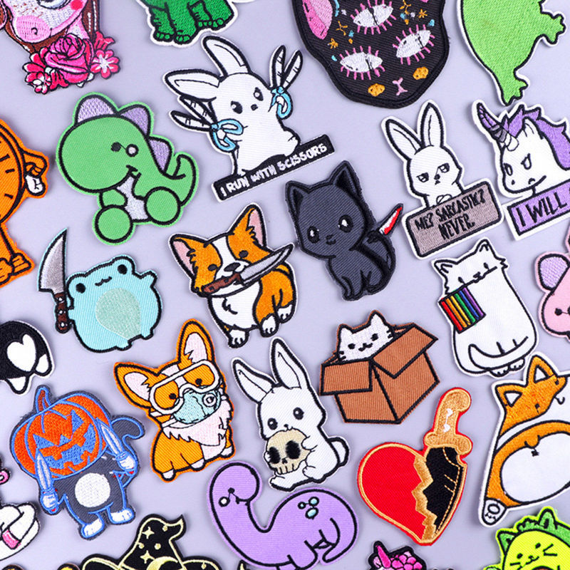 Polyester Iron On Patches Appliques (With Glue Back) DIY Sewing Craft Clothing Decoration Multicolor Corrci Dog Dinosaur Embroidered 2 PCs