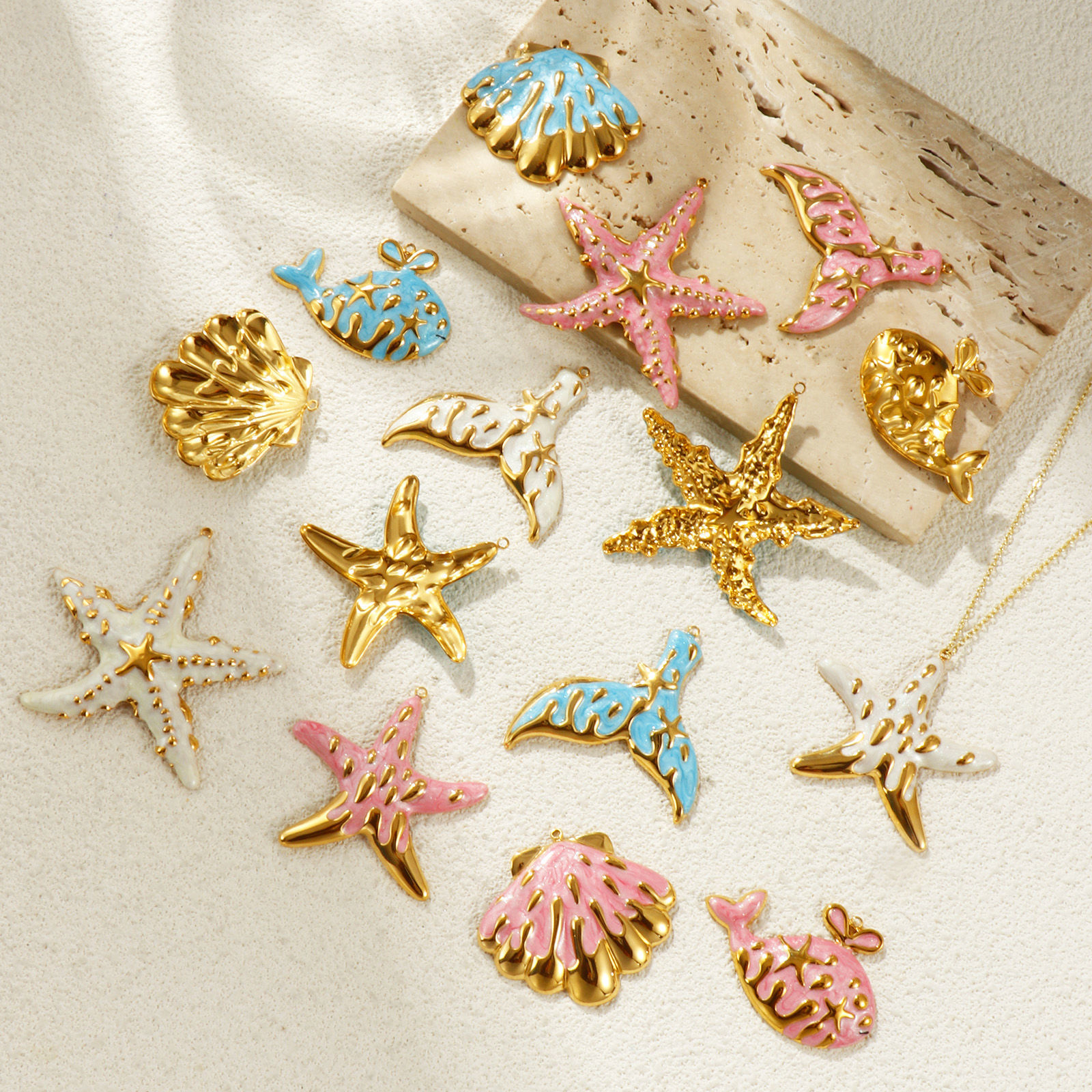 Single elegant macaron - solo statement styling