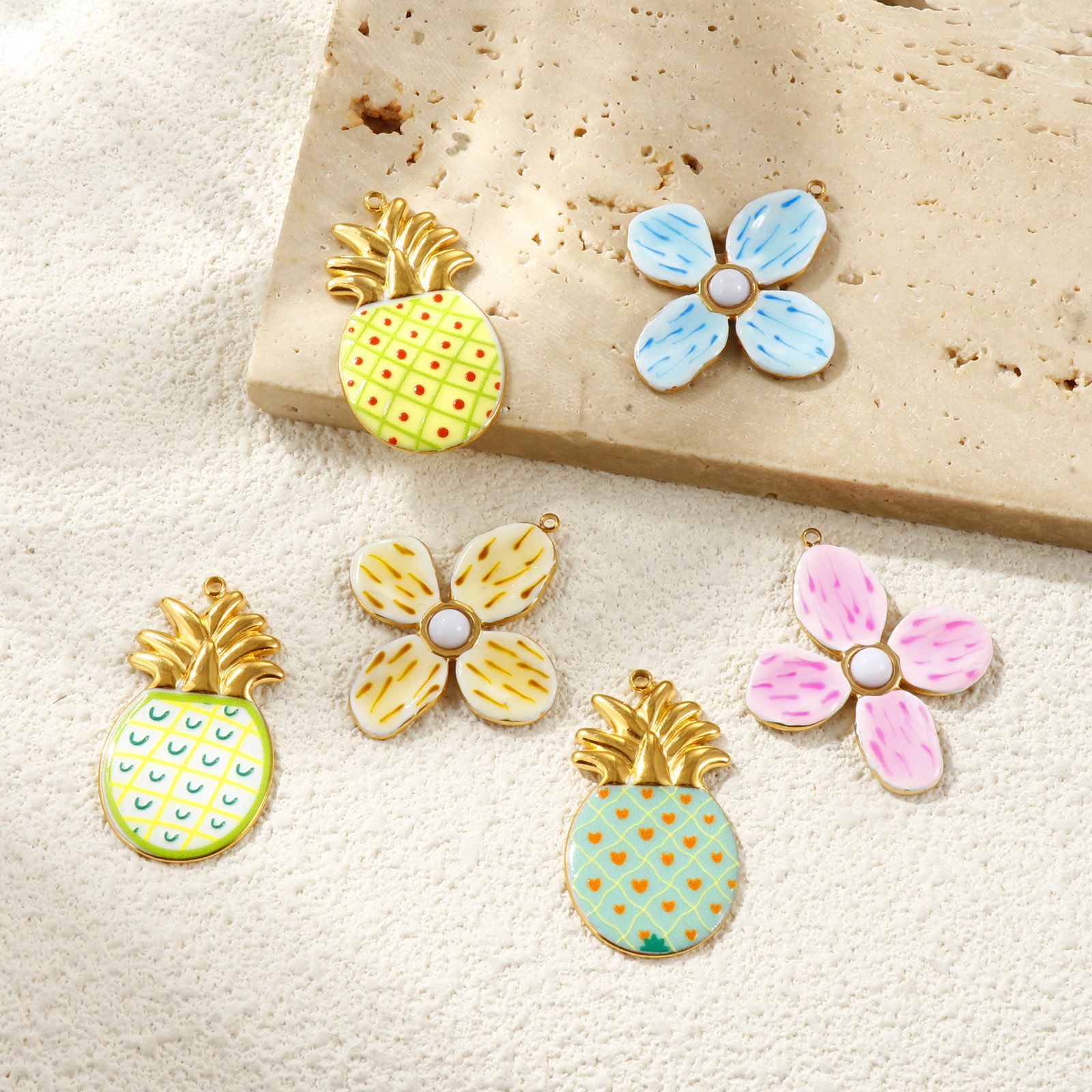 Macaron gradient from yellow to peach - dual tone pastel inspiration